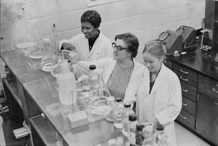 Barbara Brownstein working in a lab
